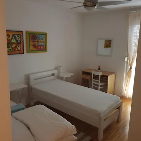 Sky View Split, 12th Floor, Walk To Old Town *