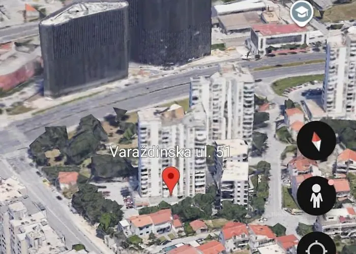 Sky View Split, 12th Floor, Walk To Old Town *